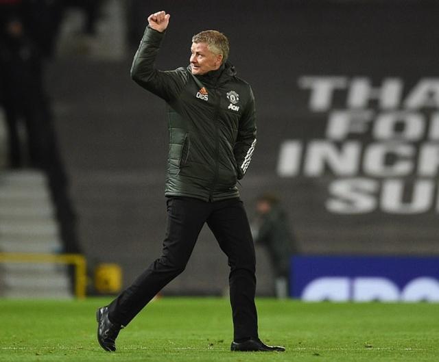 1617575655325046282.jpg 41334854-9430453-image-a-68_1617.jpg